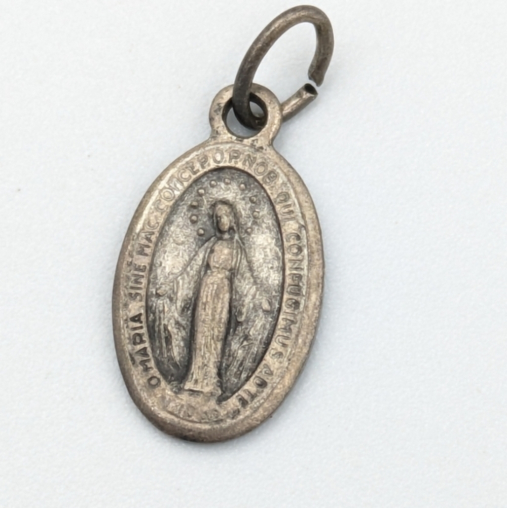 Vintage Virgin Mary Medal Miraculous Old Aged Italy Vintage Catholic